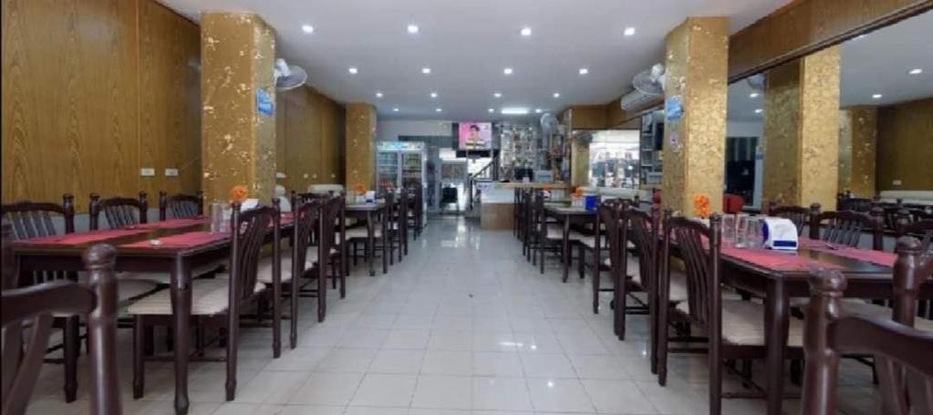 New Pind Balluchi Inn Pattaya Extérieur photo