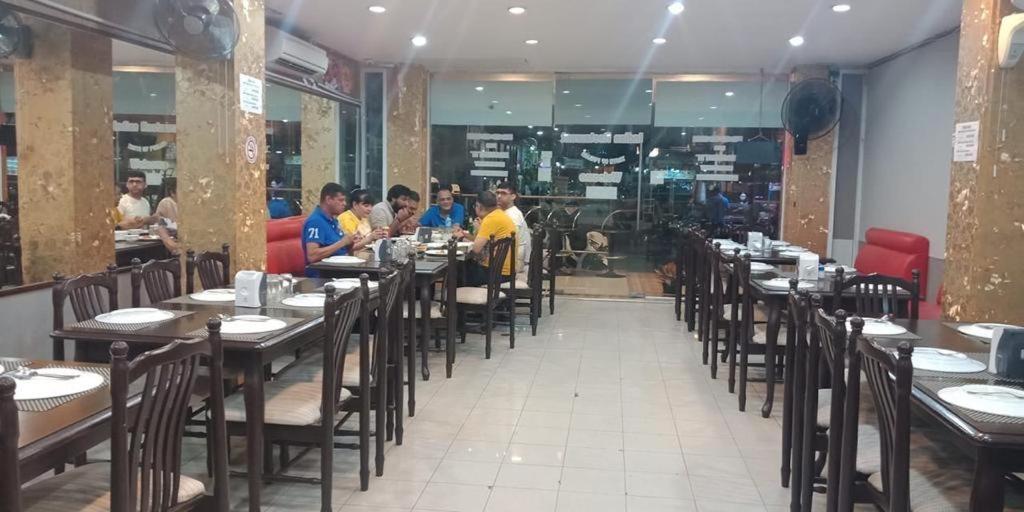 New Pind Balluchi Inn Pattaya Extérieur photo