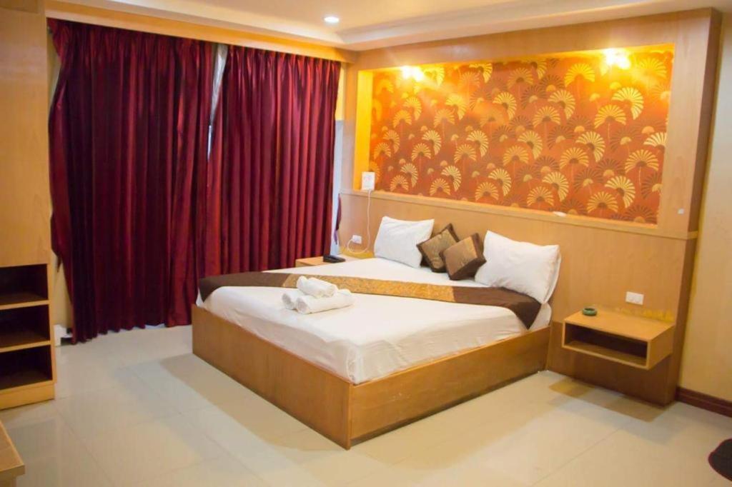 New Pind Balluchi Inn Pattaya Extérieur photo