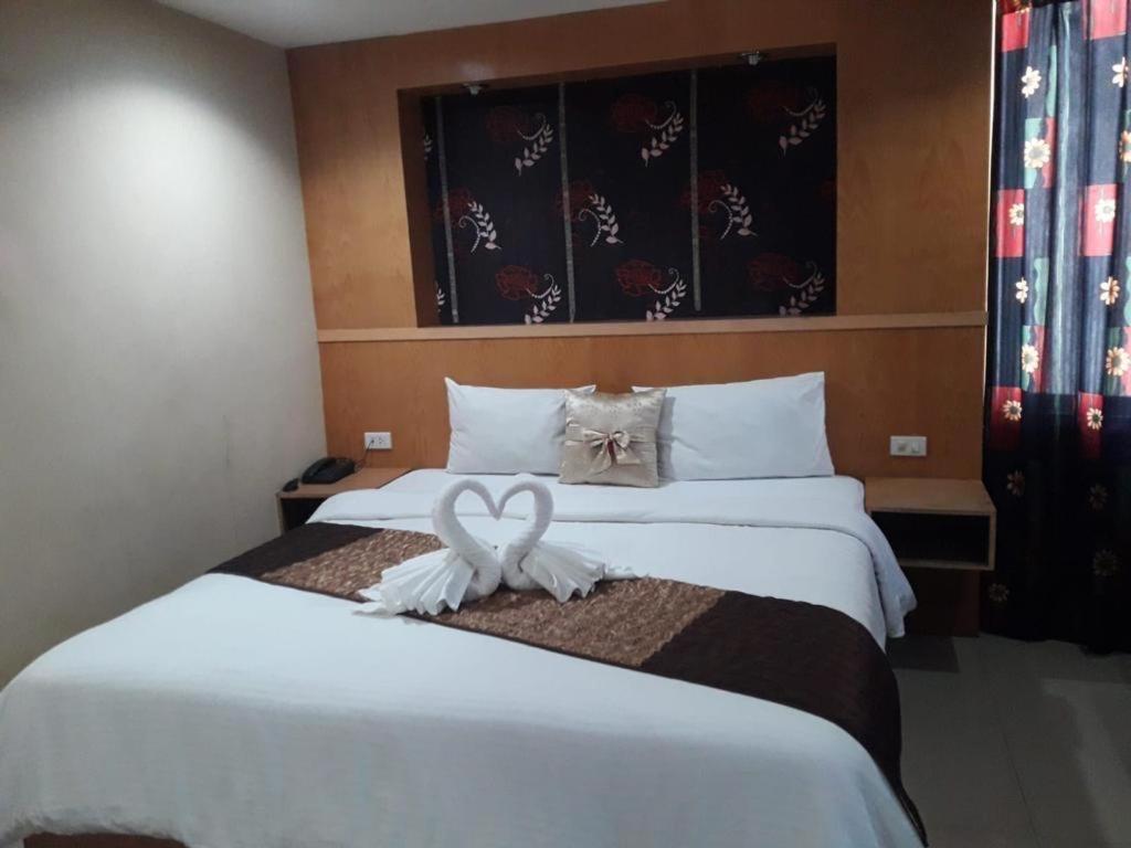 New Pind Balluchi Inn Pattaya Extérieur photo
